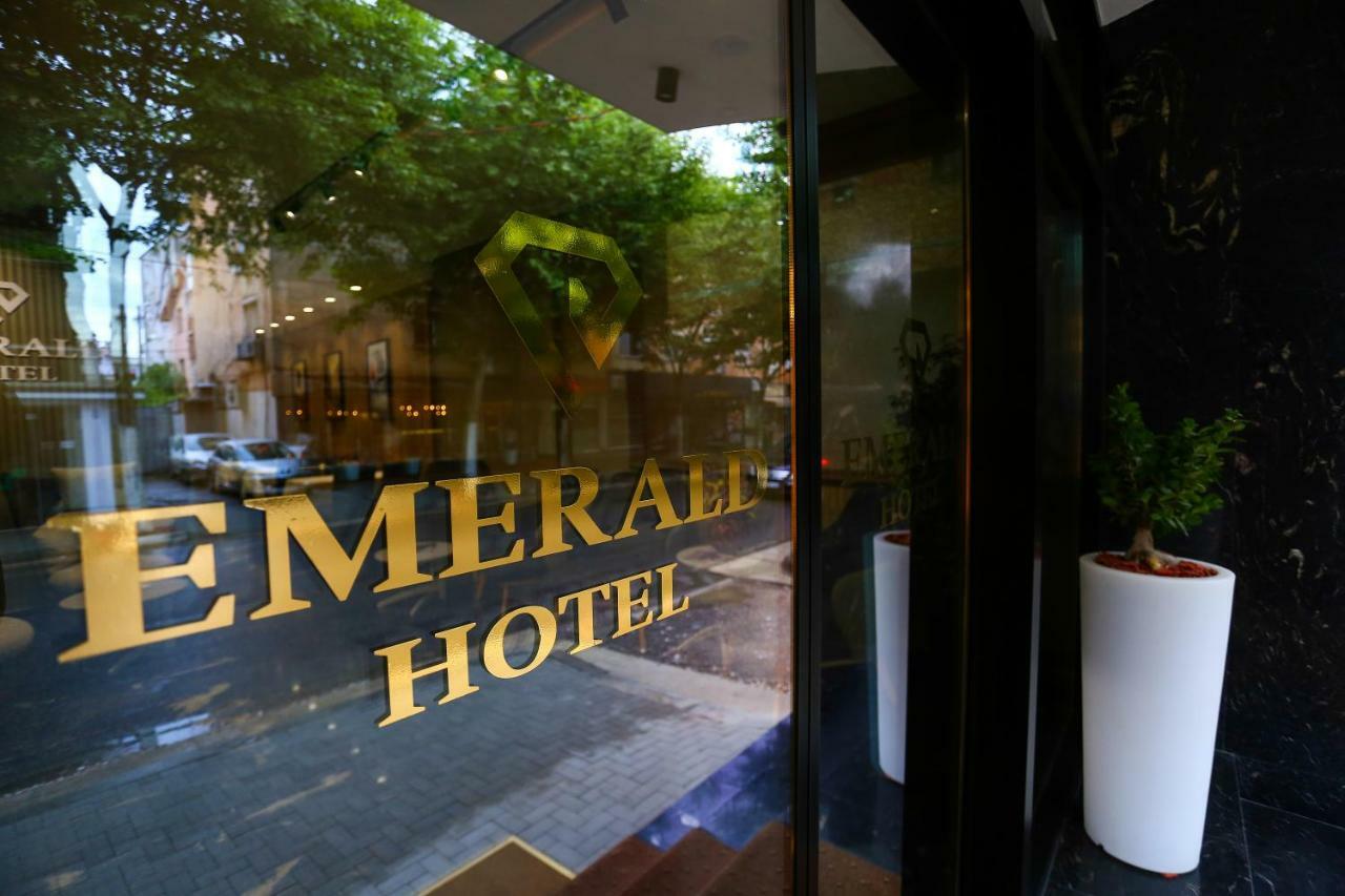 Emerald Boutique Hotel Tiranë Luaran gambar